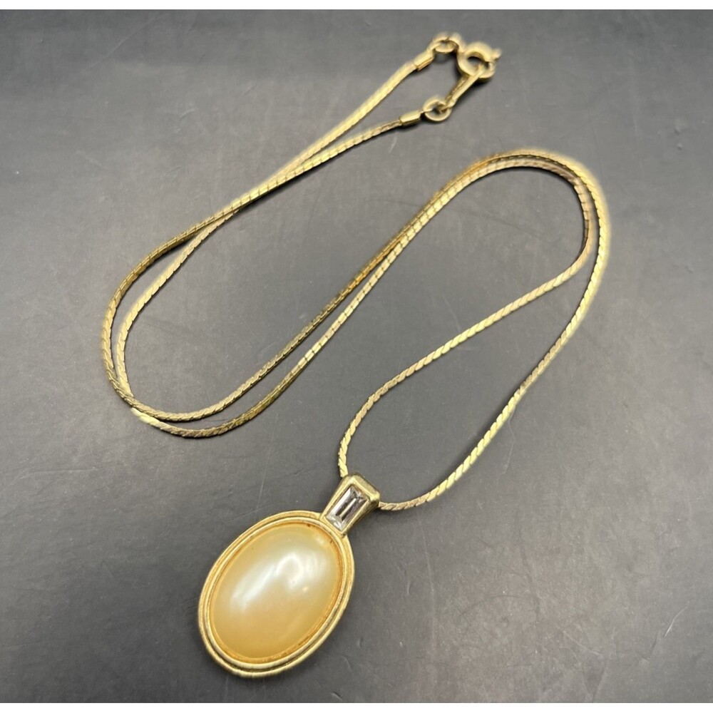 Vintage Avon Faux Pearl Pendant Necklace Oval Cabochon Clear Rhinestone Baguette